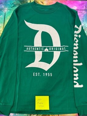 NWT Disney ~ Adult Small Green Disneyland Resort Authentic Long Sleeve Shirt